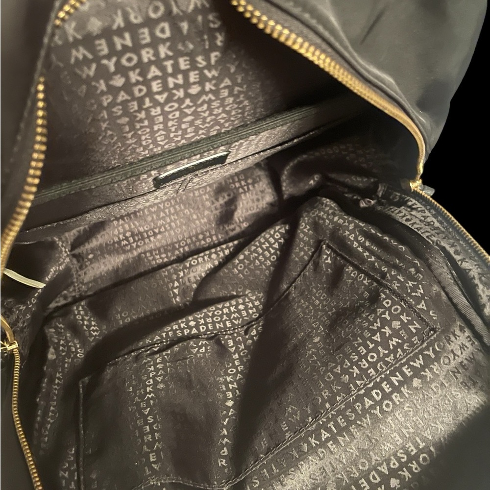 ♠️ Kate Spade Black and Gold Backpack - Picture 4 of 7